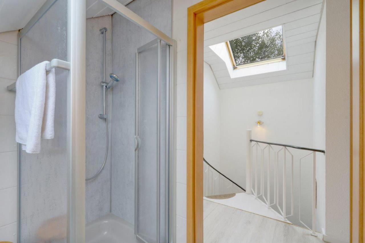 Seepark Kirchheim Ferienhaus Bei Zeta Mit Sauna Exteriör bild